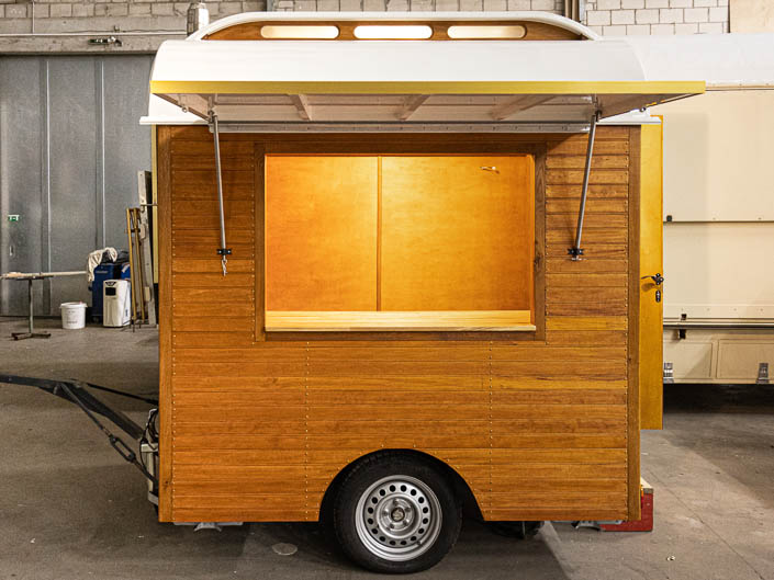 Neuaufbau eines historischen Kassenwagens